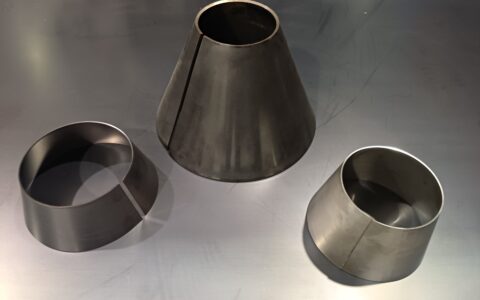 ロール曲げ機を用いた円錐加工の方法