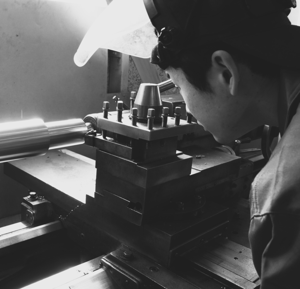 汎用旋盤加工