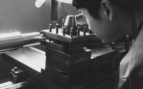 ファイバレーザー加工機を創り出すまで